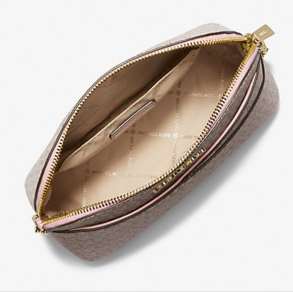 MK Jet Set Travel Medium Logo Dome Crossbody Bag - Picture 2 of 4